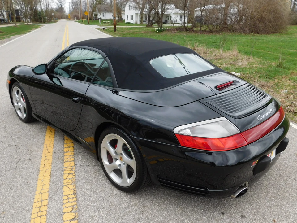 2004 Porsche 996 Carrera 4S - Image 17 of 31