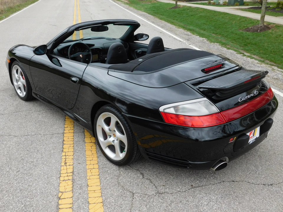 2004 Porsche 996 Carrera 4S - Image 15 of 31