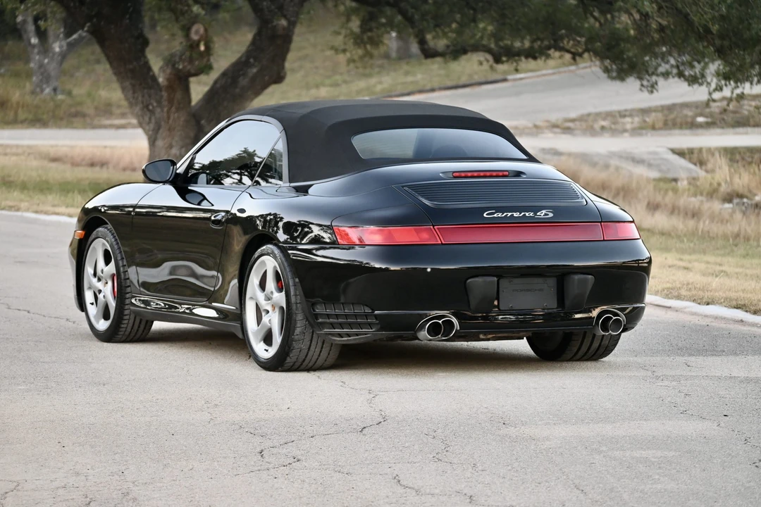 2004 Porsche 996 Carrera 4S - Image 24 of 31