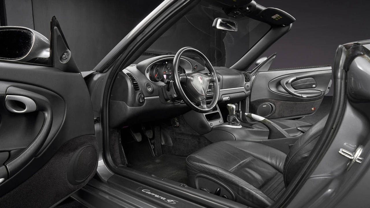 2004 Porsche 996 Carrera 4S - Image 9 of 16