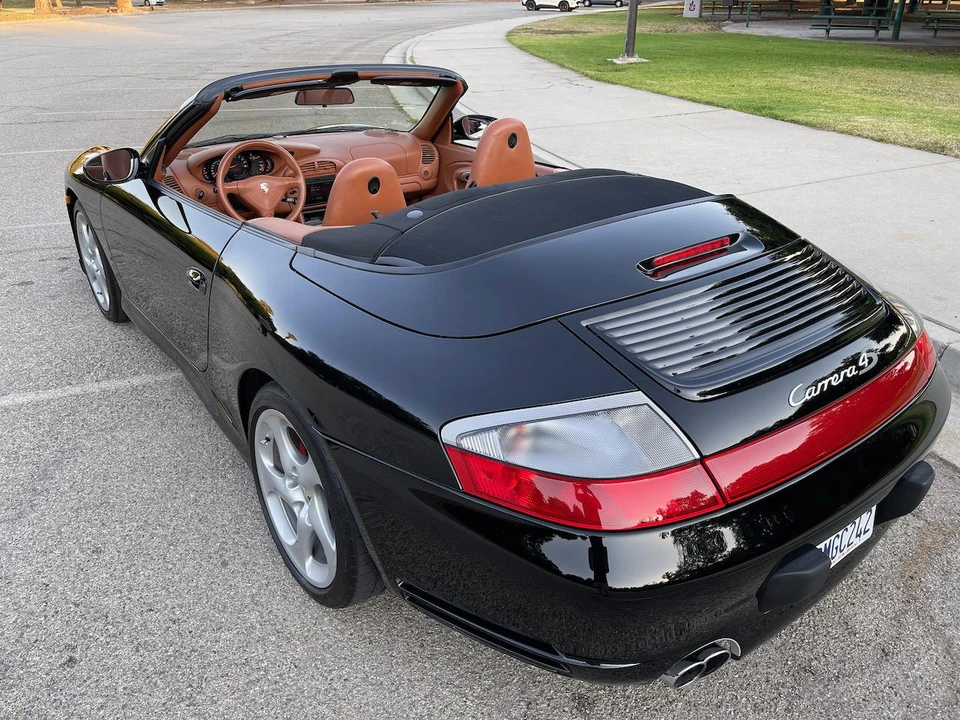 2004 Porsche 996 Carrera 4S - Image 15 of 31