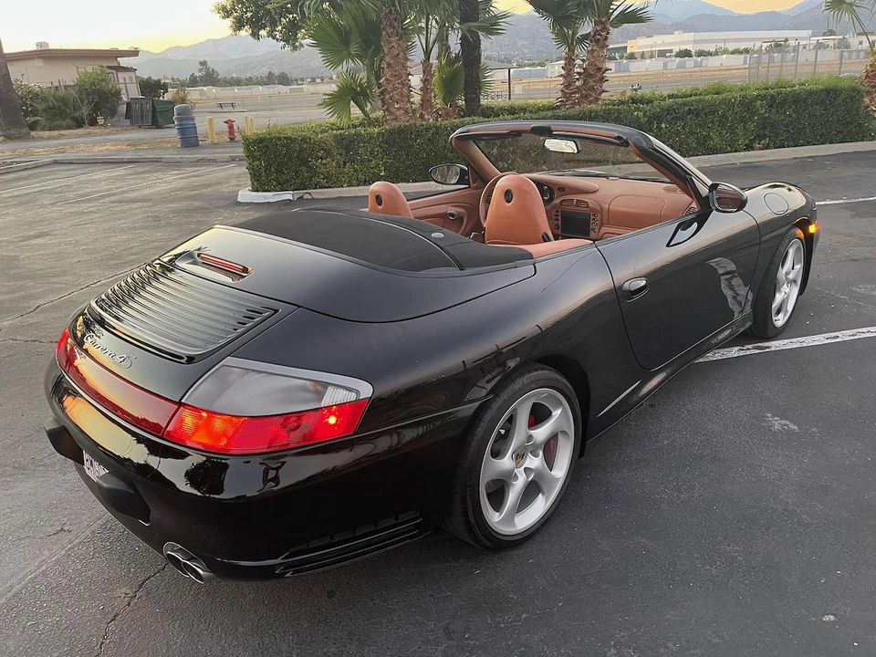 2004 Porsche 996 Carrera 4S - Image 21 of 31