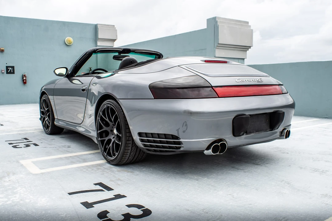 2004 Porsche 996 Carrera 4S - Image 18 of 31