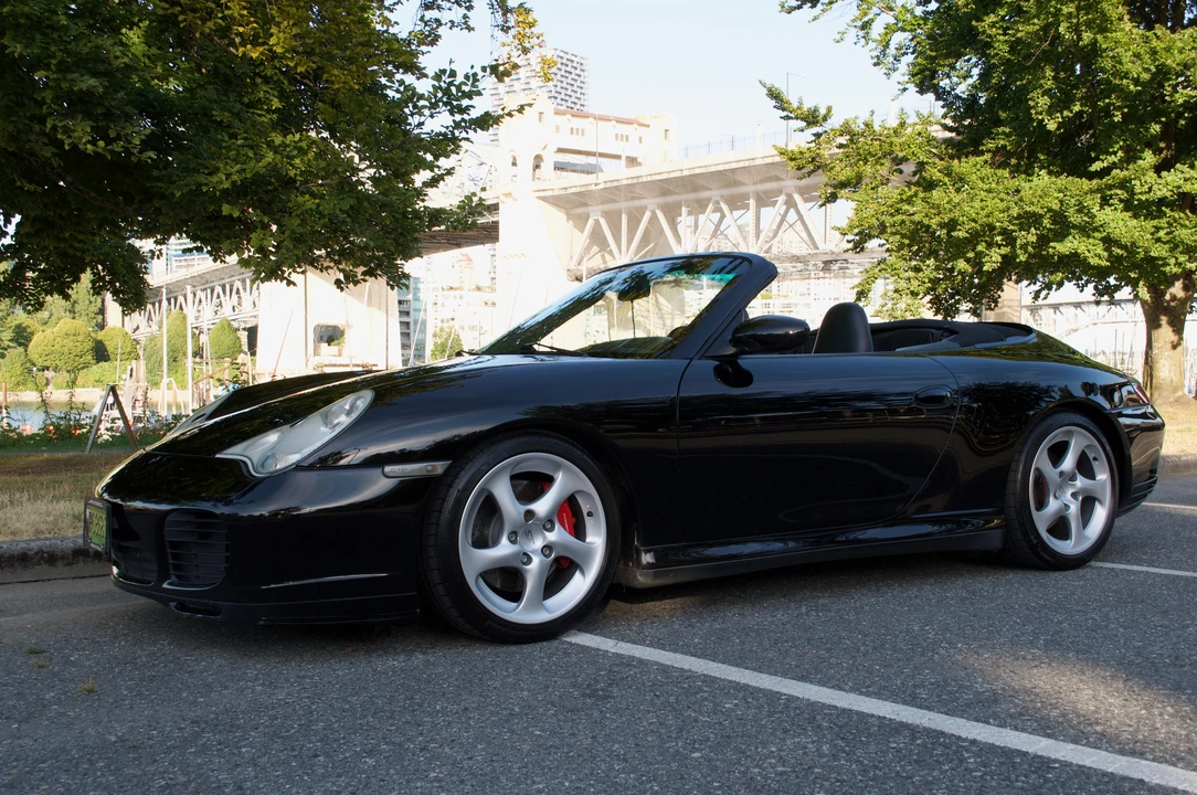 2004 Porsche 996 Carrera 4S - Image 11 of 31