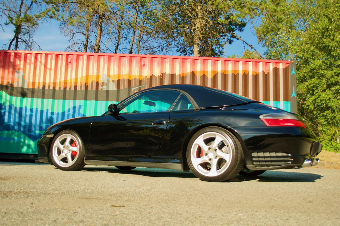2004 Porsche 996 Carrera 4S - Image 16 of 31
