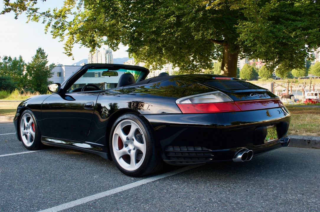 2004 Porsche 996 Carrera 4S - Image 19 of 31