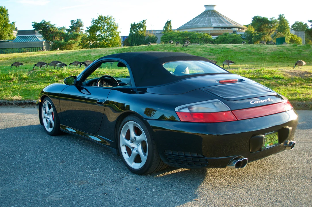 2004 Porsche 996 Carrera 4S - Image 26 of 31