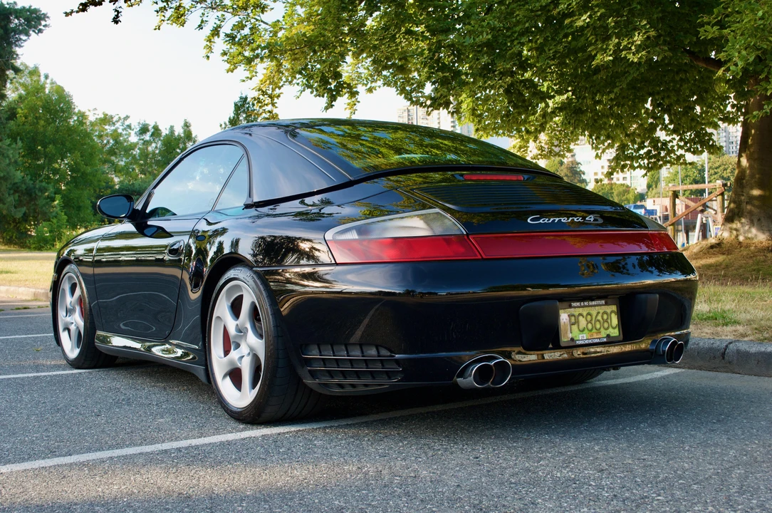 2004 Porsche 996 Carrera 4S - Image 21 of 31