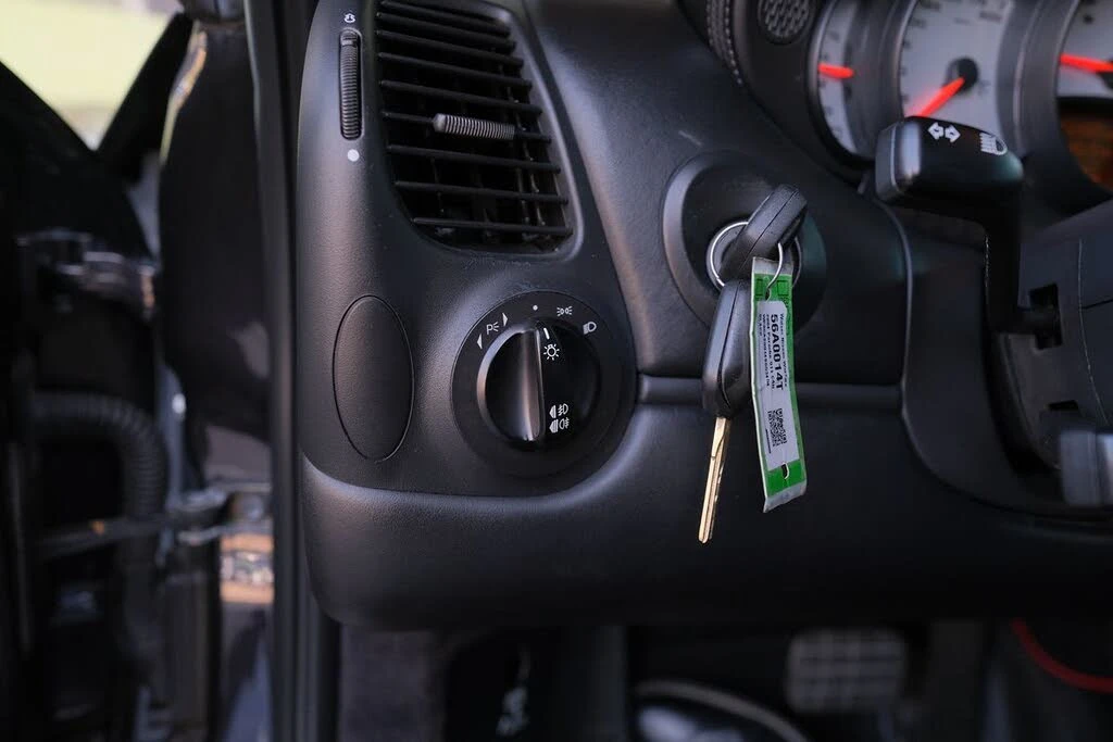 2004 Porsche 996 Carrera 4S - Image 14 of 31