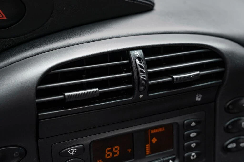 2004 Porsche 996 Carrera 4S - Image 24 of 31