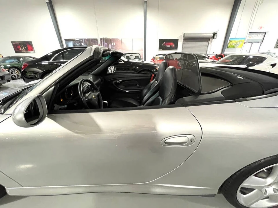 2004 Porsche 996 Carrera 4S - Image 11 of 31