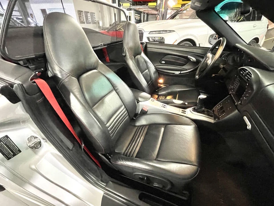 2004 Porsche 996 Carrera 4S - Image 17 of 31