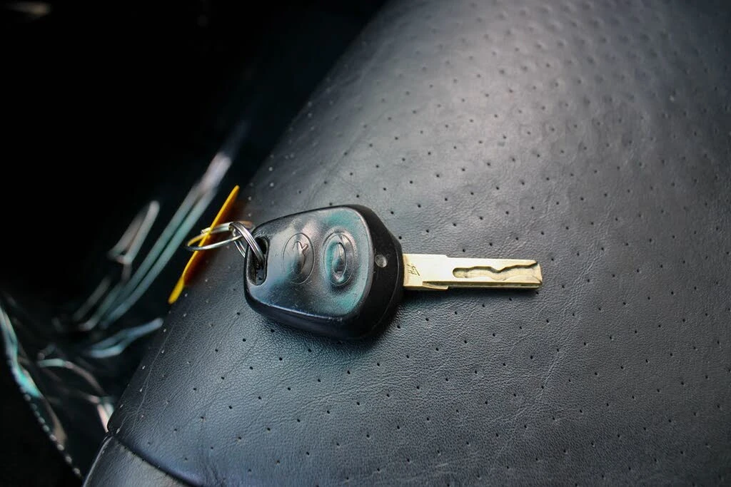 2004 Porsche 996 Carrera 4S - Image 26 of 31