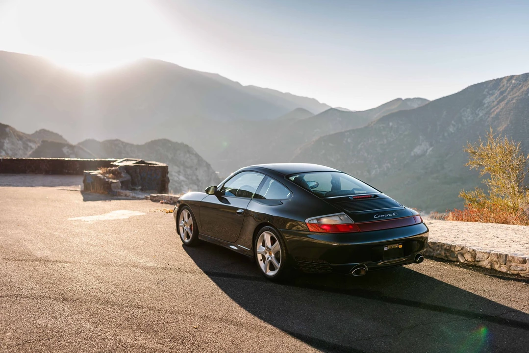 2004 Porsche 996 Carrera 4S - Image 9 of 31