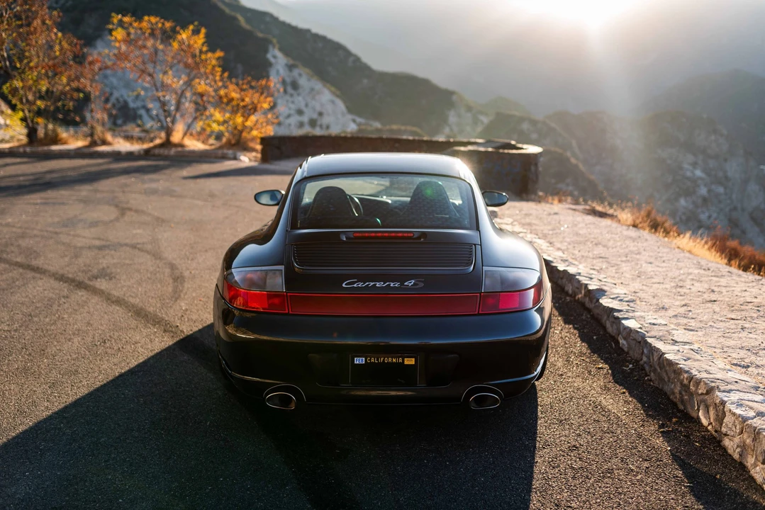 2004 Porsche 996 Carrera 4S - Image 14 of 31