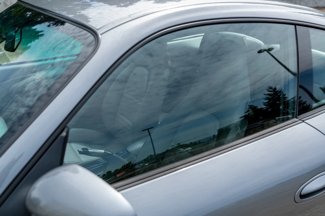 2004 Porsche 996 Carrera 4S - Image 19 of 31