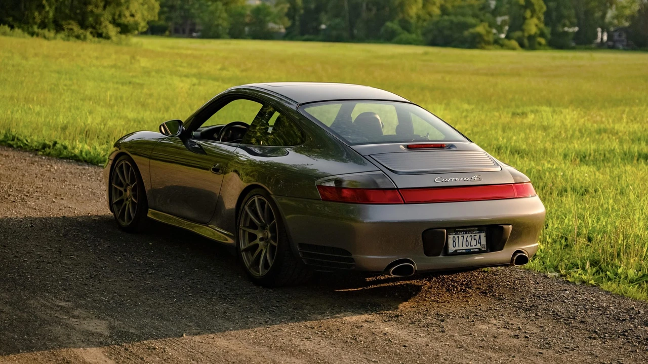 2004 Porsche 996 Carrera 4S - Image 17 of 31