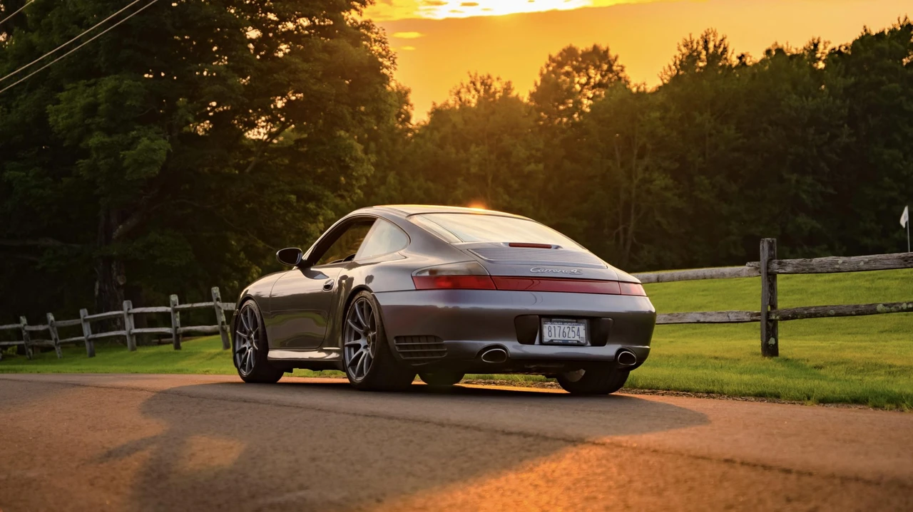 2004 Porsche 996 Carrera 4S - Image 14 of 31