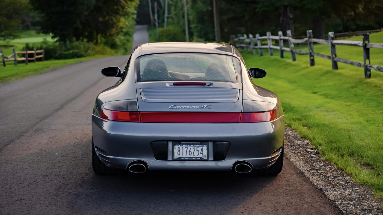 2004 Porsche 996 Carrera 4S - Image 22 of 31