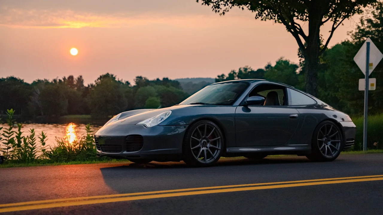 2004 Porsche 996 Carrera 4S - Image 12 of 31