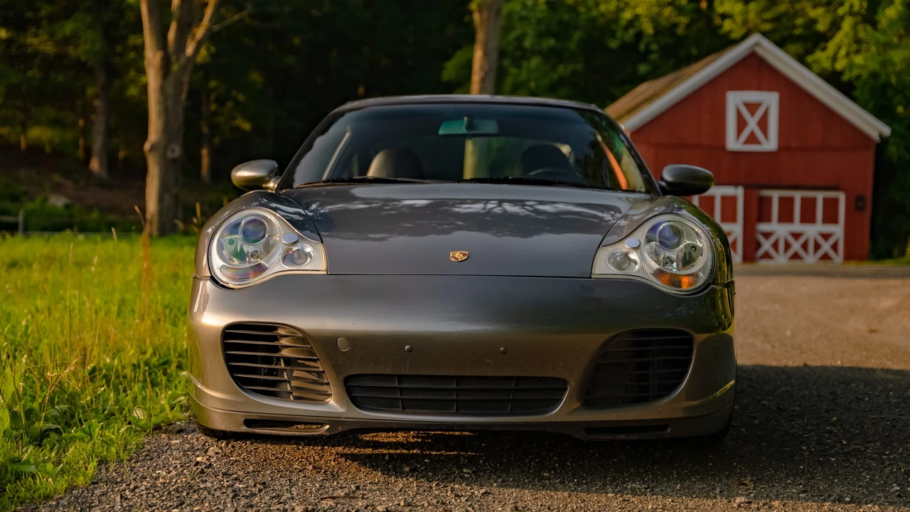 2004 Porsche 996 Carrera 4S - Image 9 of 31