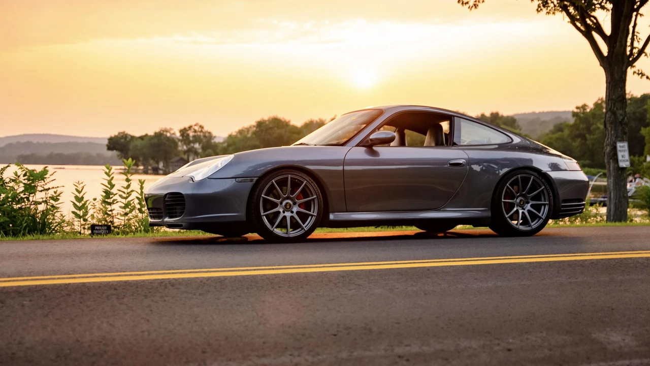 2004 Porsche 996 Carrera 4S - Image 8 of 31