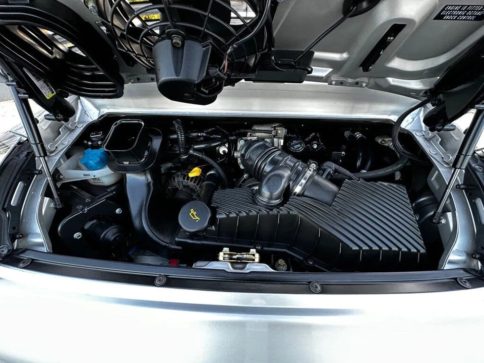 2004 Porsche 996 Carrera 4S - Image 25 of 31