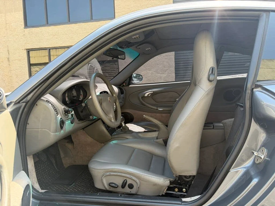 2004 Porsche 996 Carrera 4S - Image 11 of 31