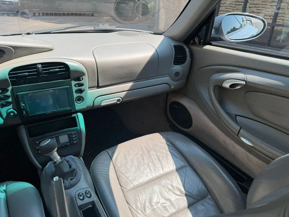 2004 Porsche 996 Carrera 4S - Image 16 of 31