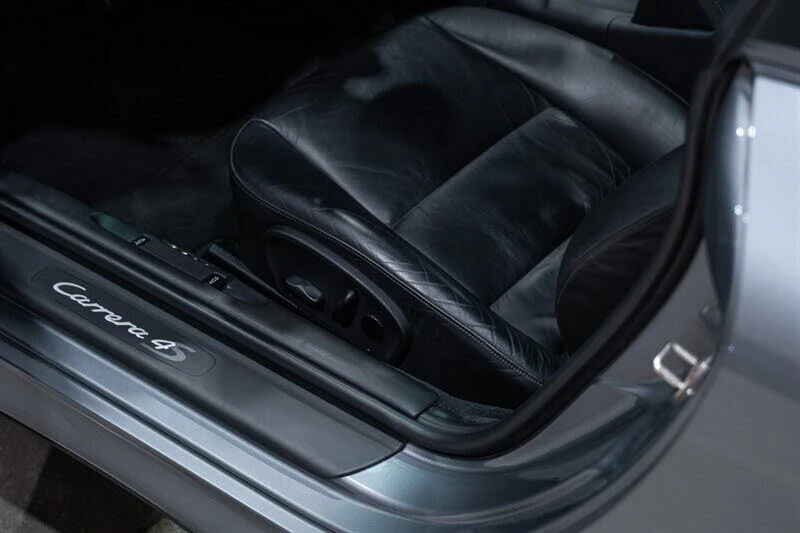 2004 Porsche 996 Carrera 4S - Image 25 of 31
