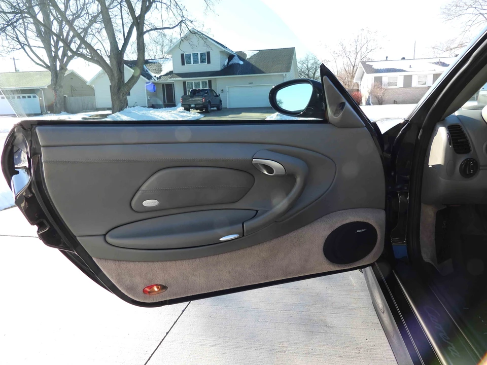 2004 Porsche 996 Carrera 4S - Image 28 of 31