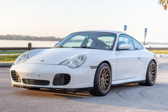 2004 Porsche 911 Carrera 4S