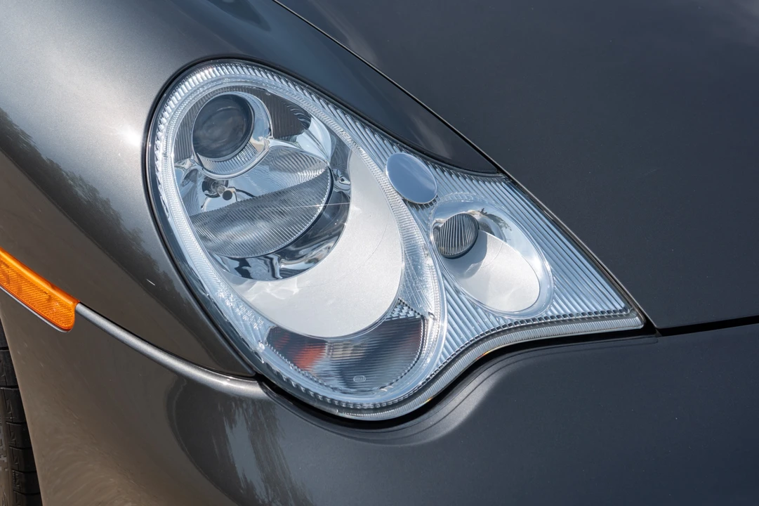 2004 Porsche 996 Carrera 4S - Image 13 of 31