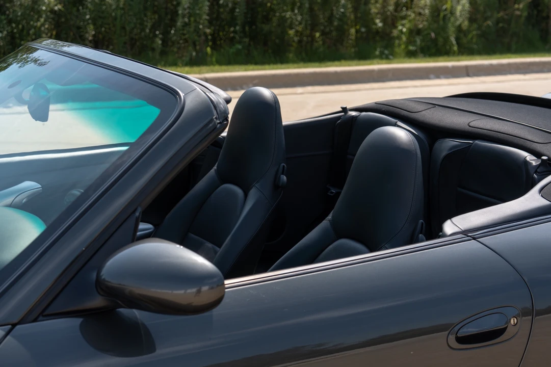 2004 Porsche 996 Carrera 4S - Image 19 of 31
