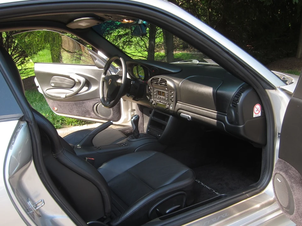 2004 Porsche 996 Carrera - Image 12 of 20