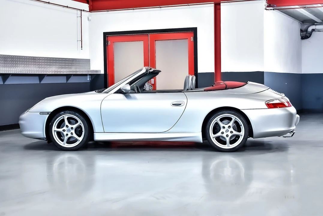 2004 Porsche 996 Carrera - Image 8 of 30