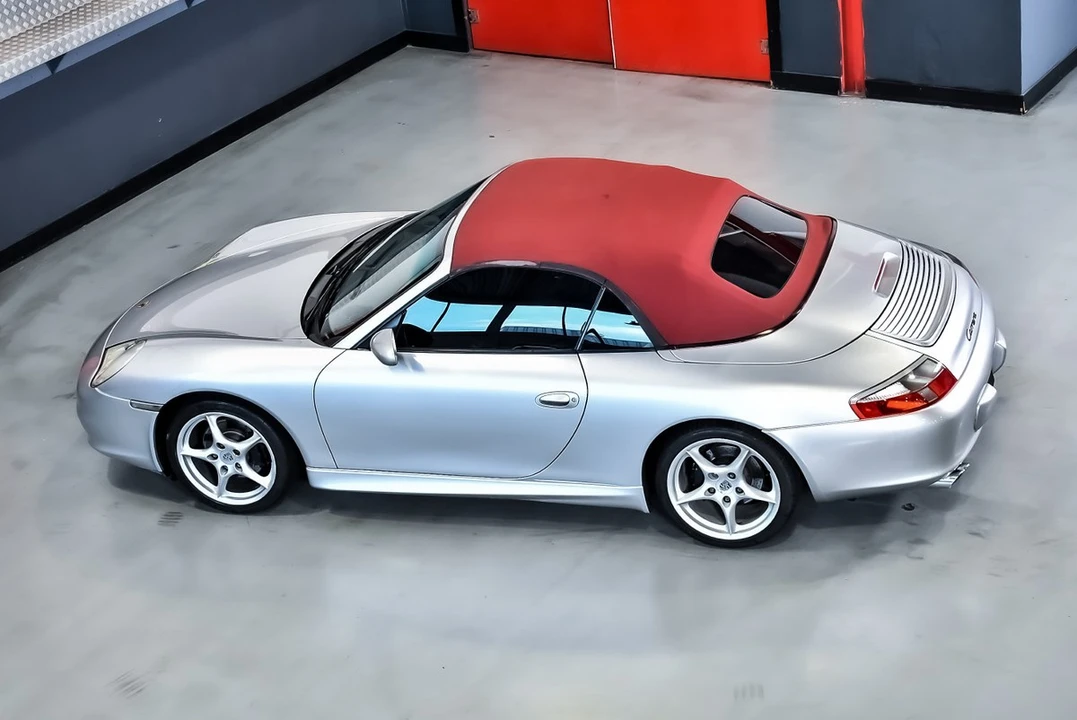2004 Porsche 996 Carrera - Image 25 of 30