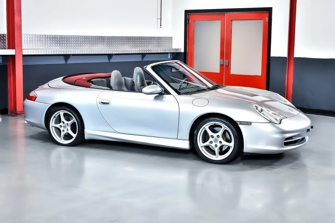 2004 Porsche 996 Carrera - Image 11 of 30