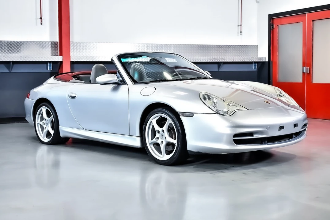 2004 Porsche 996 Carrera - Image 9 of 30