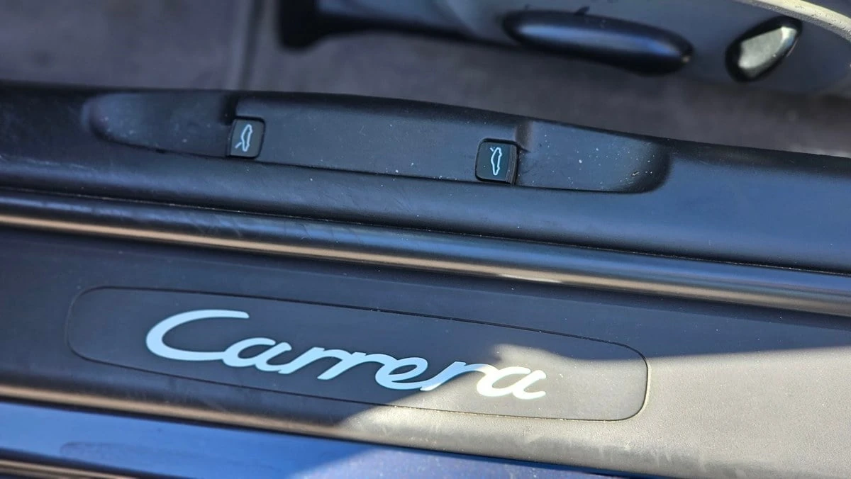 2004 Porsche 996 Carrera - Image 21 of 30