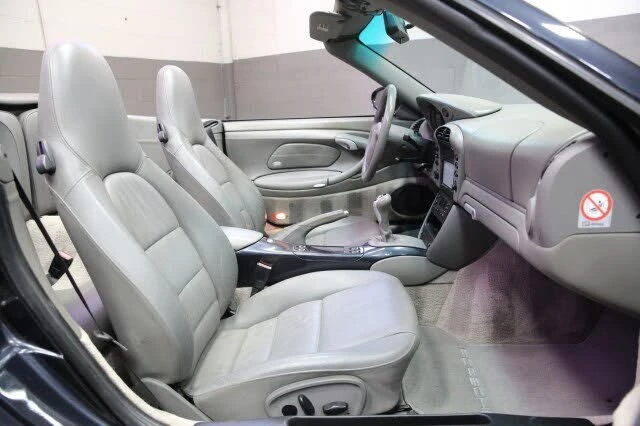 2004 Porsche 996 Carrera - Image 28 of 31