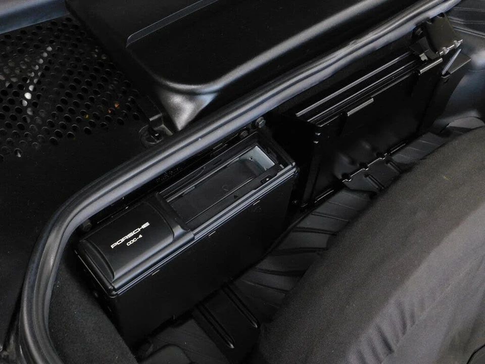 2004 Porsche 996 Carrera - Image 25 of 31