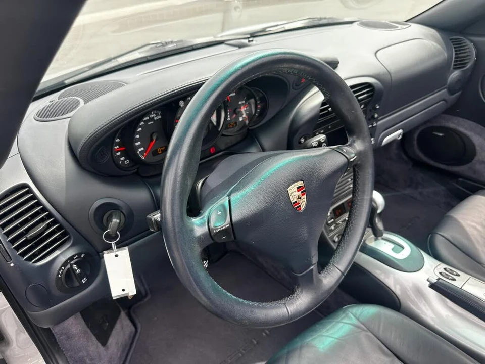 2004 Porsche 996 Carrera - Image 27 of 31