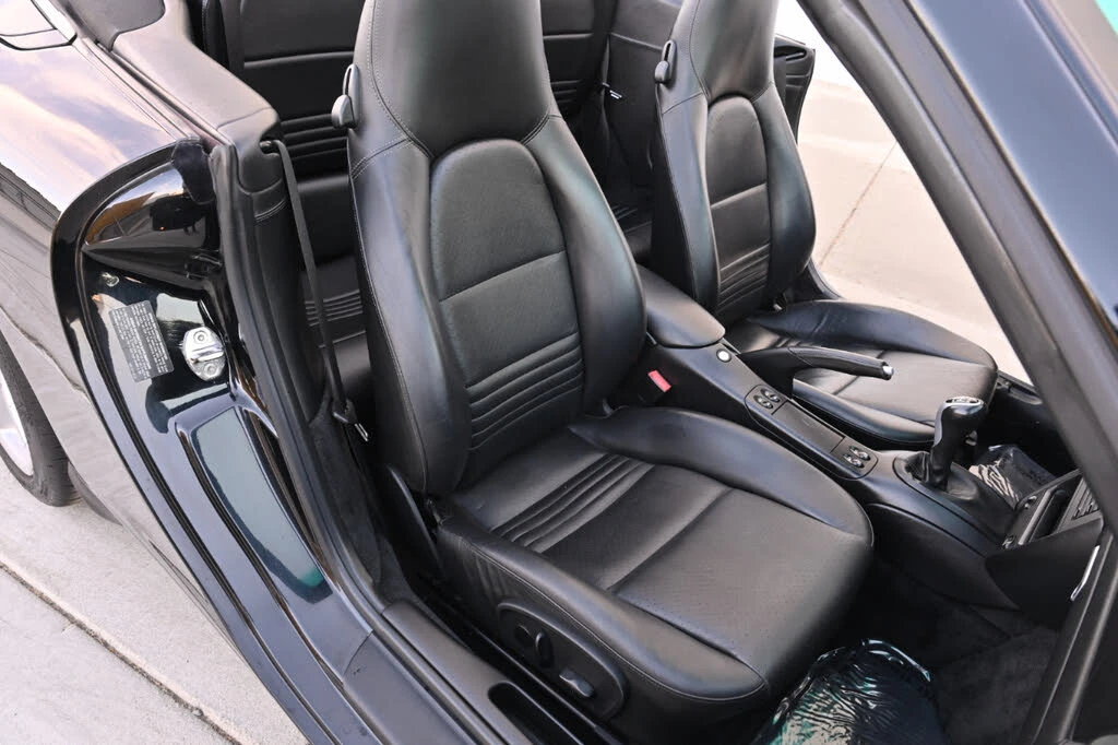 2004 Porsche 996 Carrera - Image 24 of 31