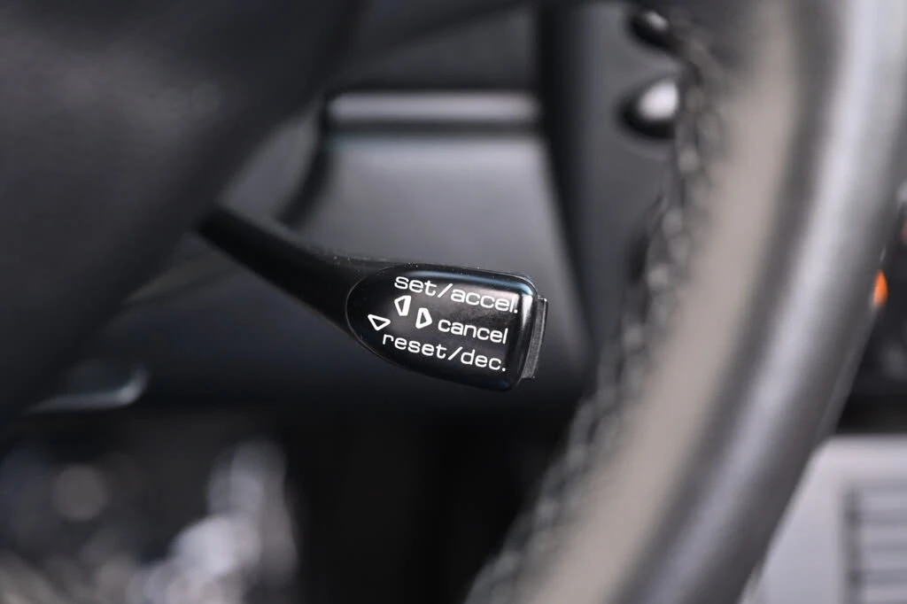 2004 Porsche 996 Carrera - Image 29 of 31