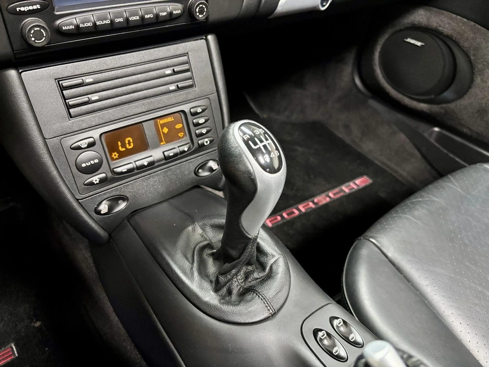 2004 Porsche 996 Carrera - Image 27 of 31