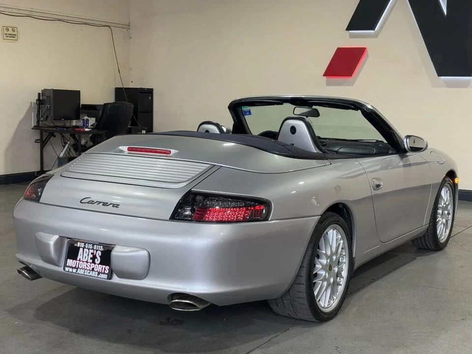 2004 Porsche 996 Carrera - Image 9 of 18