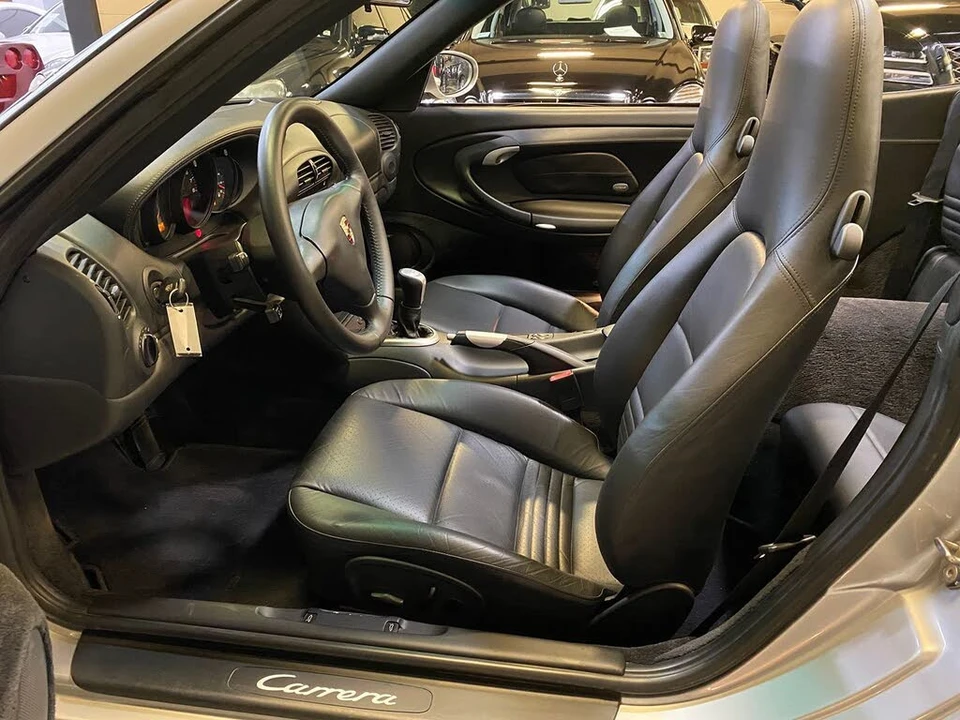 2004 Porsche 996 Carrera - Image 19 of 31