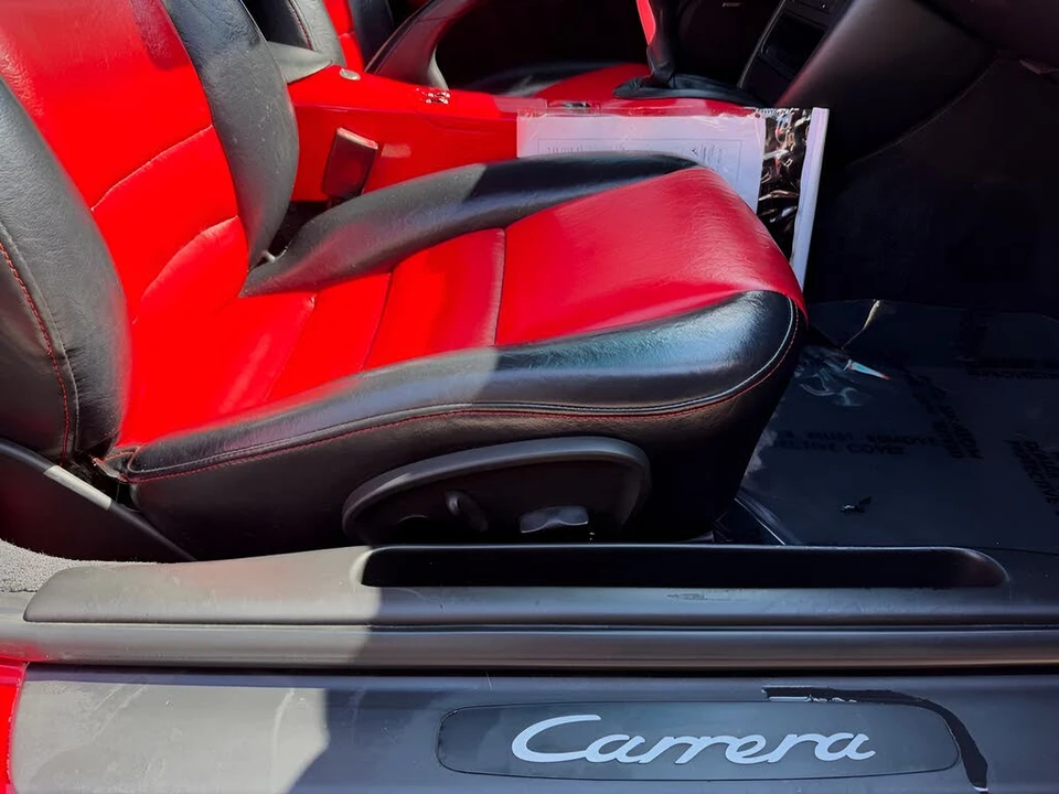2004 Porsche 996 Carrera - Image 24 of 31