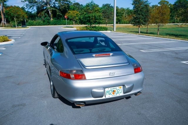 2004 Porsche 996 Carrera - Image 24 of 31